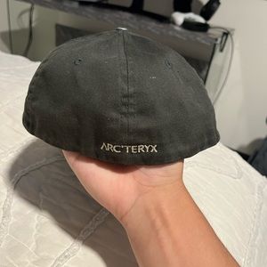 Arc’Teryx Hat Dark Green